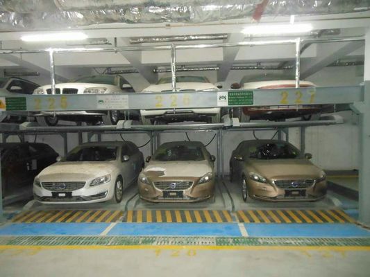 Thiết kế lưu trữ trong bốn cột thang máy thủy lực cho xe hơi và lưu trữ gia đình