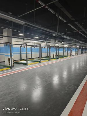 Có thể tùy chỉnh 4 Cột Đỗ xe nâng 2500kgs Hệ thống đỗ xe thủy lực